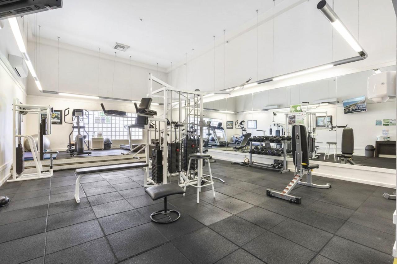 Beachside Apartment In The Heart Of Surfers Paradise - Free Parking Gold Coast Exterior foto